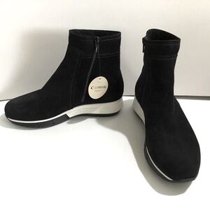 NWT La CANADIENNE ‘City Dry’ Italian suede leather waterproof boots